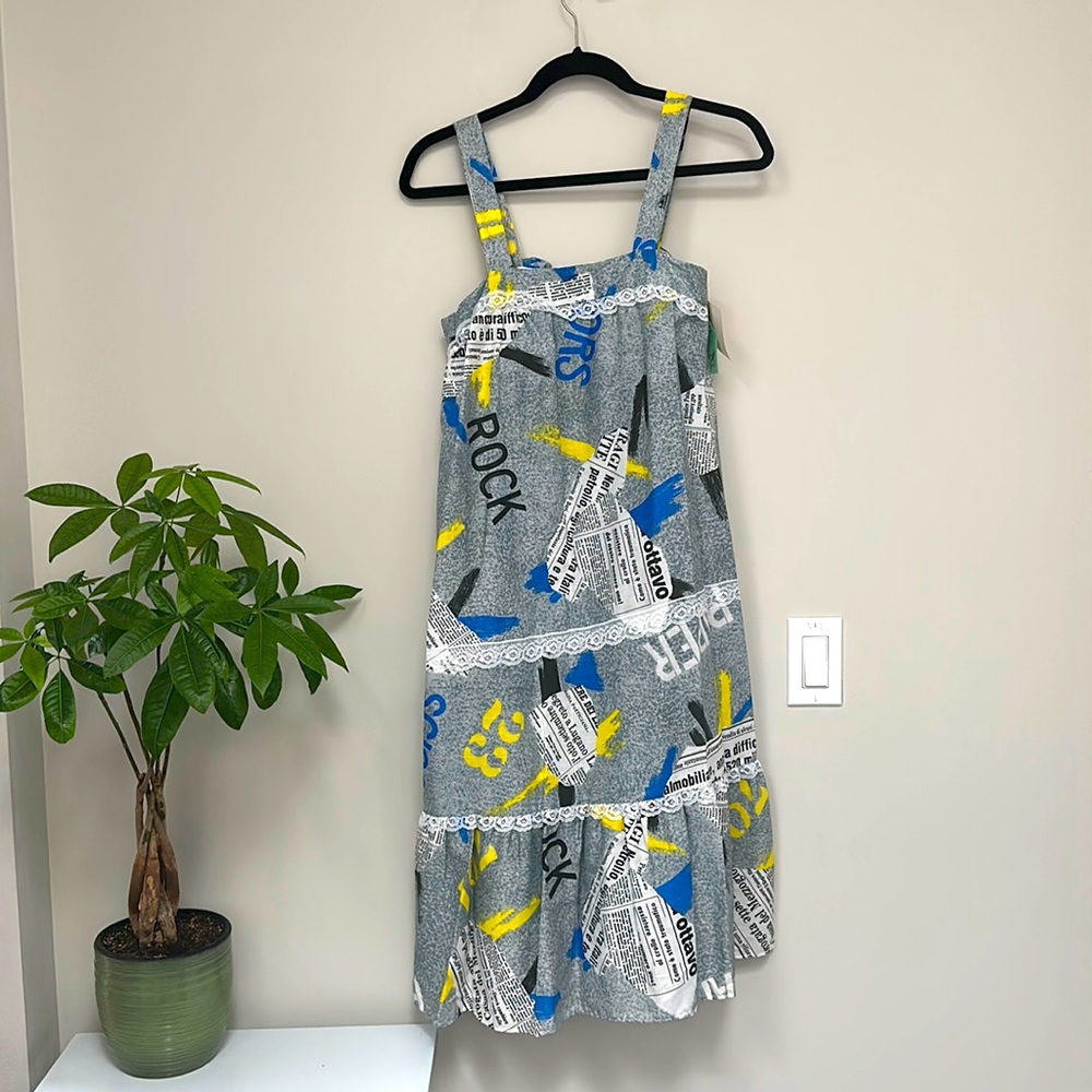 Rare Vintage 1980s Newspaper 📰 Print Dress with Lace Detailing